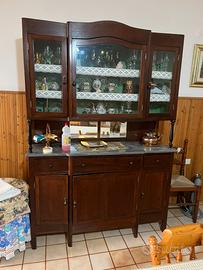 Credenza cristalliera