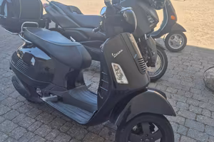 Vespa 300