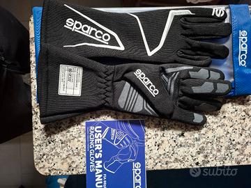 Scarpe e guanti sparco 