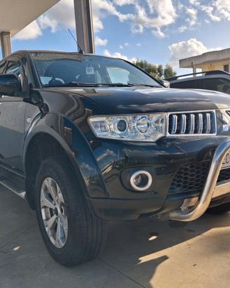 MITSUBISHI L200 D/C Worrior 2.500 DI-D 178cv A/T