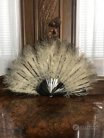 Antico ventaglio in piume di struzzo e tartaruga