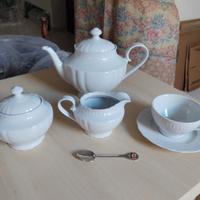 Servizio da the in porcellana