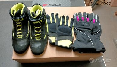 Scarpe e Guanti da moto
