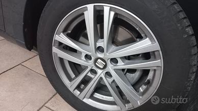 Cerchi seat 16 e vw con gomme 205 55 16 invernali