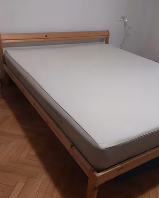 Materasso HAFSLO + struttura NEIDEN IKEA - 120 €