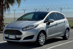 FORD FIESTA 1.0 BENZINA AUTOMATICA GARANZIA 12 MES