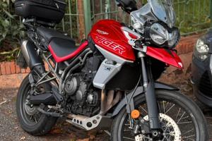 Triumph Tiger 800 XCA