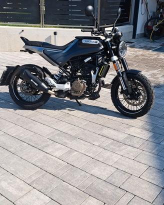 Husqwarna Svartpilen 125