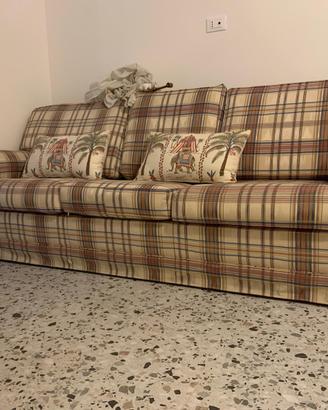 Divano letto matrimoniale