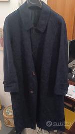 Cappotto classico da uomo di colore blu scuro