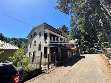 Villa - Spezzano della Sila - AG2-4505