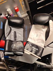 guantoni da boxe 10 once flash e Warrior