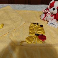 2 asciugamani (salvietta e ospite) più peluche 