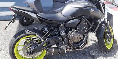 Projsix Titanium Black Roadsitalia Yamaha XSR 700