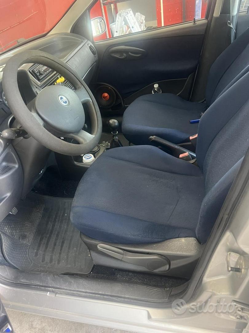 Fiat Punto 2004 photo 4