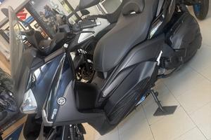 Yamaha X-Max 400