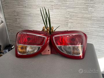 Stop dx sx Hyundai i10 2017