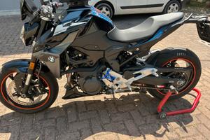 BMW F900R *MY 25* 105 CV