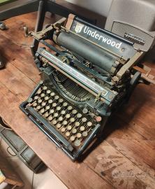 Macchina da scrivere d'epoca Underwood