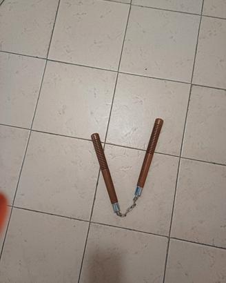 nunchaku in legno