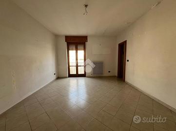 3 LOCALI A ALTAMURA