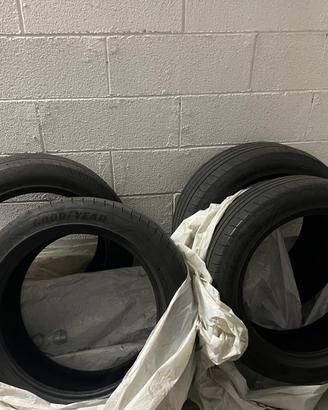 225 50 18 95W 4GOODYEAR EAGLE F1 OTIMO STATO