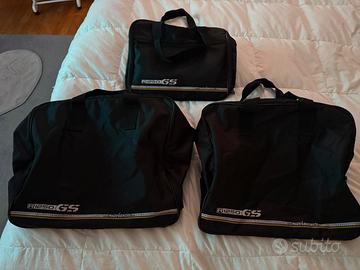 Tris borse interne BMW