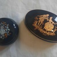 Due scatoline portapillole in porcellana vintage