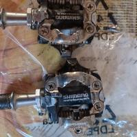 pedali shimano 