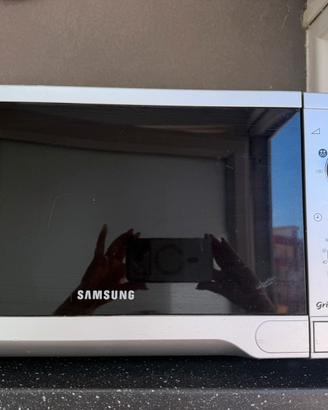Forno microonde con grill Samsung