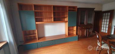 Libreria in legno massiccio