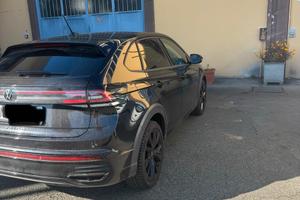 Volkswagen Taigo 1.0 tsi R-line 110 cv