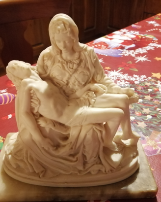 Statua della Pietà