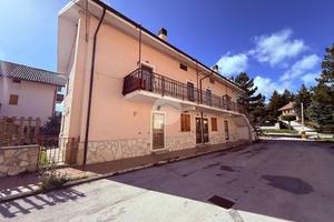 2 LOCALI A OVINDOLI