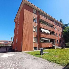 Appartamento di 110 m² con 4 locali e box auto a C