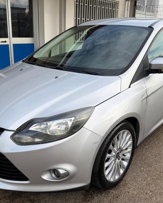 Ford Focus 1.6 TDCi 95 CV TITANIUM -156.000 KM-