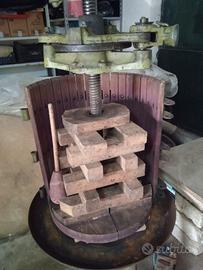 attrezzature per vendemmia 