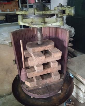 attrezzature per vendemmia 