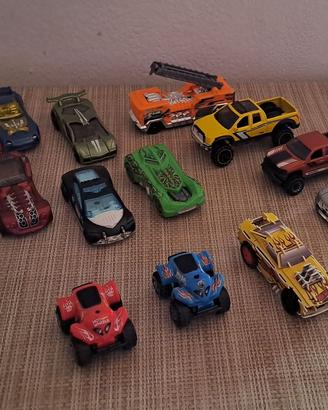 Macchinine Hot Wheels lotto n.1 da 16 pezzi