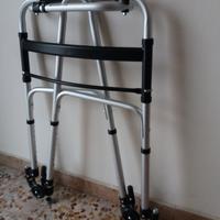 Deambulatore girello