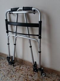 Deambulatore girello