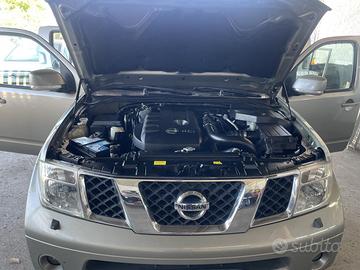 Pathfinder 2.5 autocarro  2010