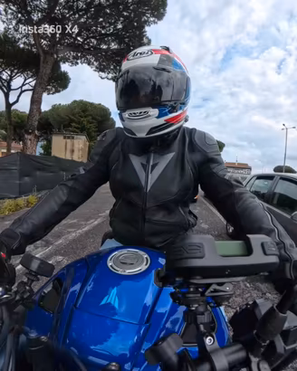 Dainese Avro 4 giacca da moto in pelle