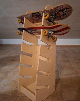 skateboard rack /porta skateboard fatto a mano