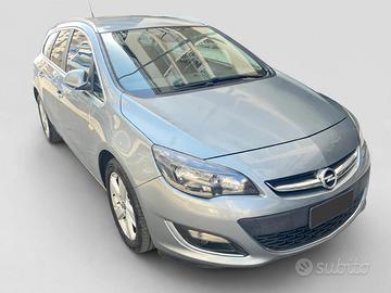 Opel Astra J Sport Tourer 1.7 CDTI 110 CV Cosmo