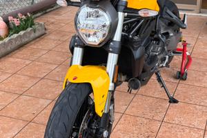 Ducati Monster 821