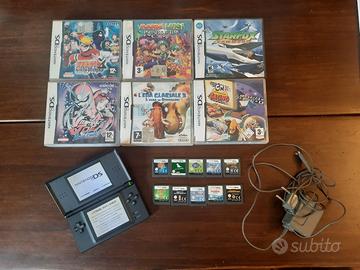 Nintendo DS Lite+16 giochi+caricatore+6 custodie