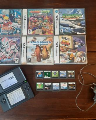 Nintendo DS Lite+16 giochi+caricatore+6 custodie