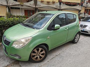 AUTO  ( OPEL AGILA )