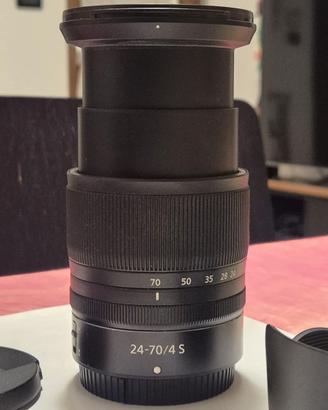 Nikon Z 24-70mm f/4 S